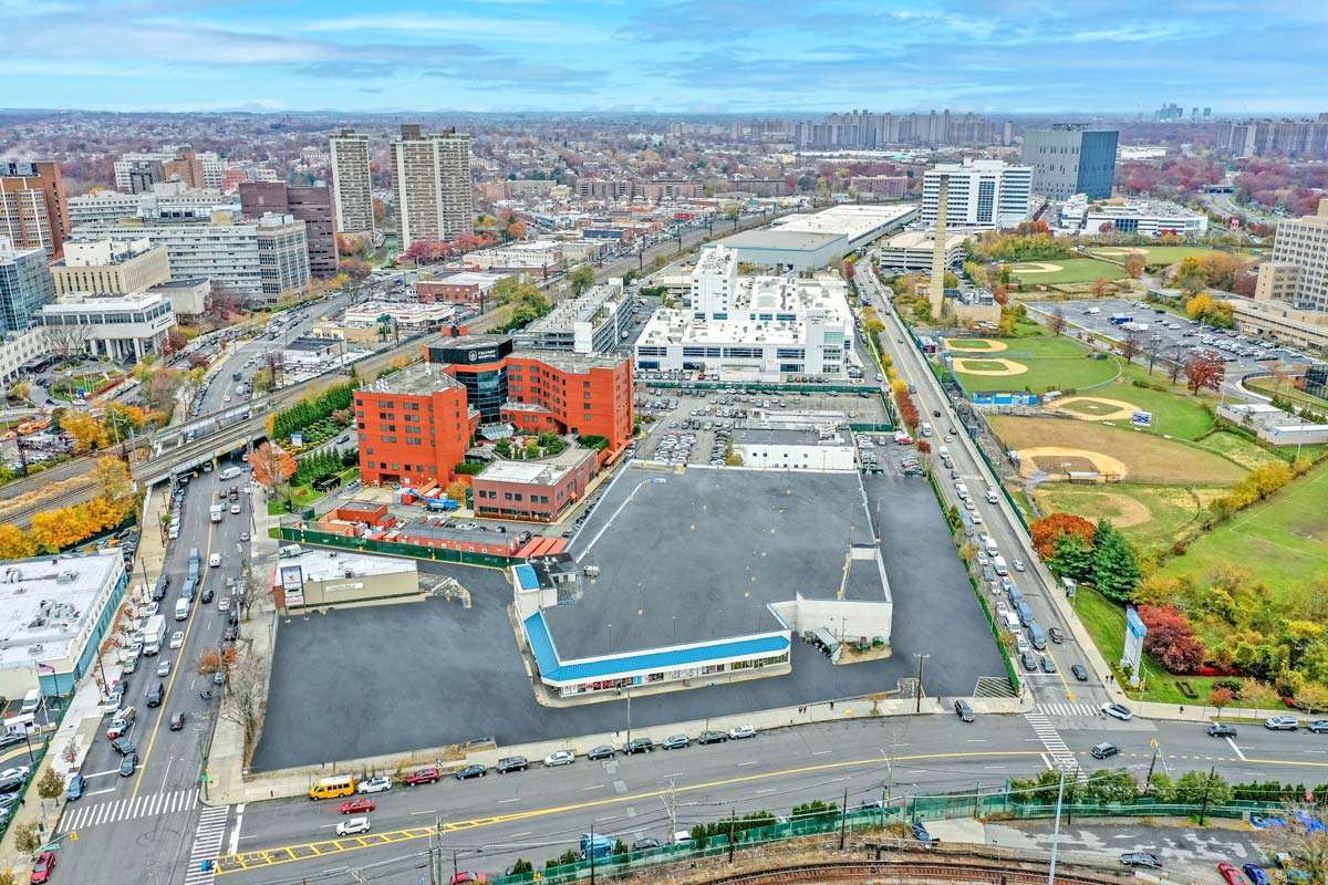 Simone Development Companies Acquires Former Bronx Supermarket