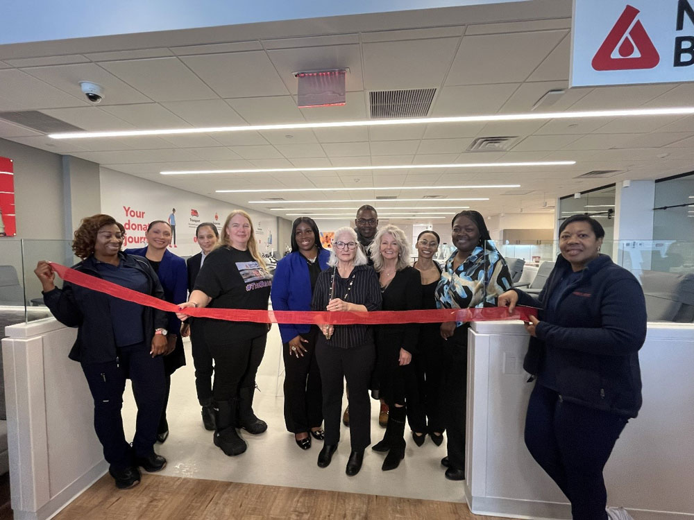 Ribbon cutting at New York Blood Center Throggs Neck Shopping Center